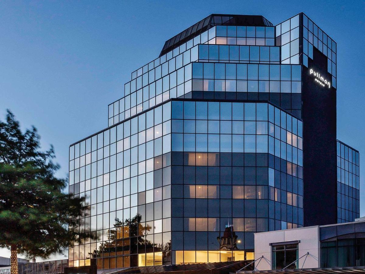 Pullman Rotorua Hotell Exteriör bild The building of the company in Madrid