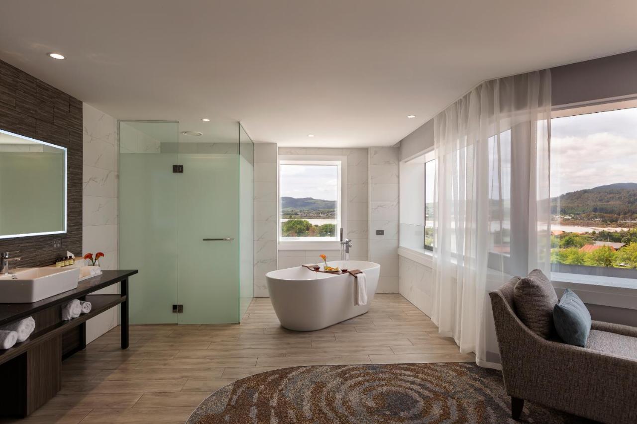 Pullman Rotorua Hotell Exteriör bild Bathroom